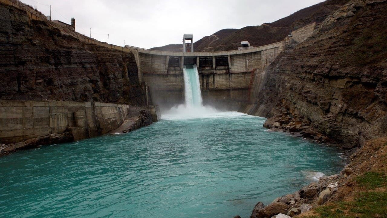 На каких ГЭС Кыргызстана проведут ремонт в 2025 году – список
