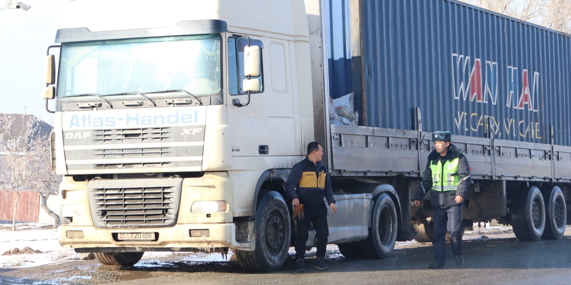 Открыт проезд для грузовиков через посты «Сосновка» и «Арал»