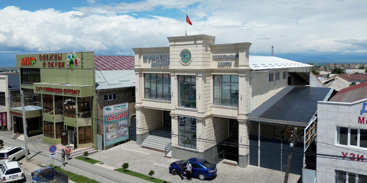 Каракольская мебельная фабрика «Нурислам Эмерек» расширит производство на кредит в €1 млн