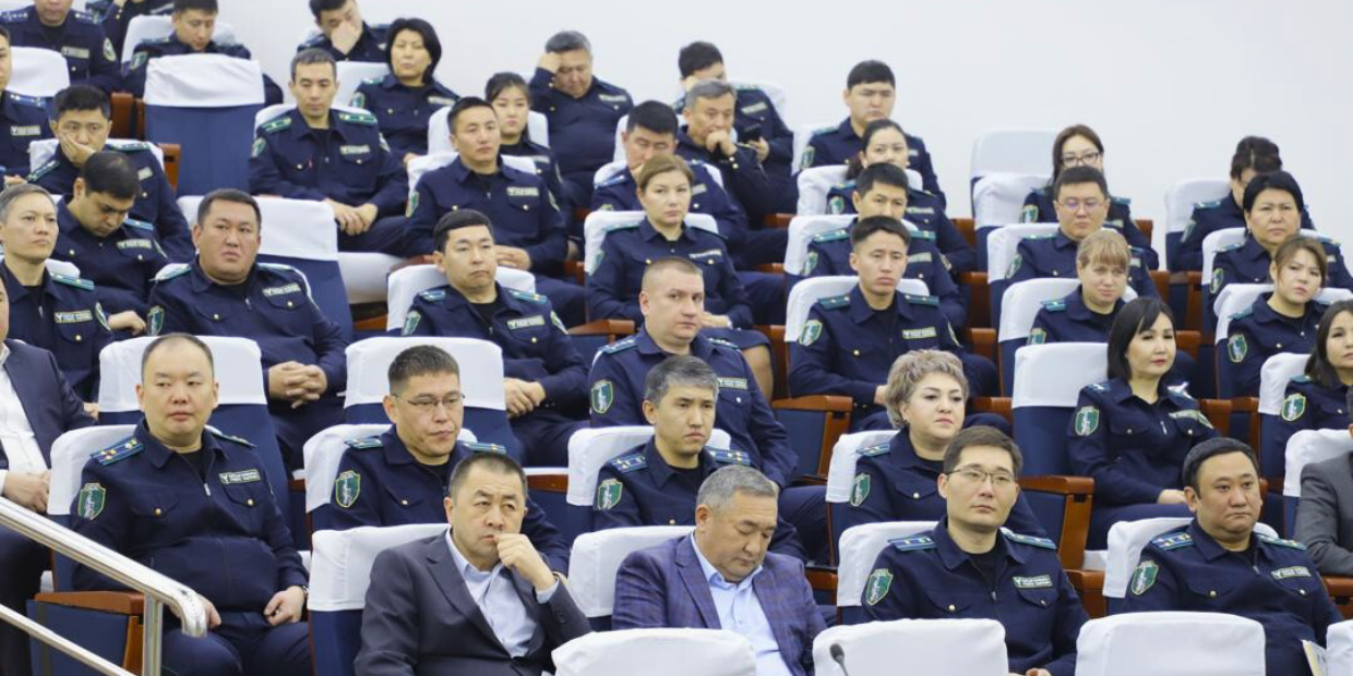 Сотрудники ГКНБ предупредили таможенников об ужесточении наказания за коррупцию