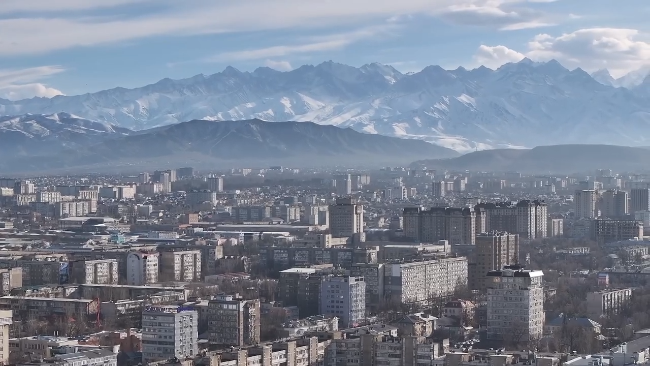 В Бишкеке планируется снести хрущевки и сталинки – Нурдан Орунтаев