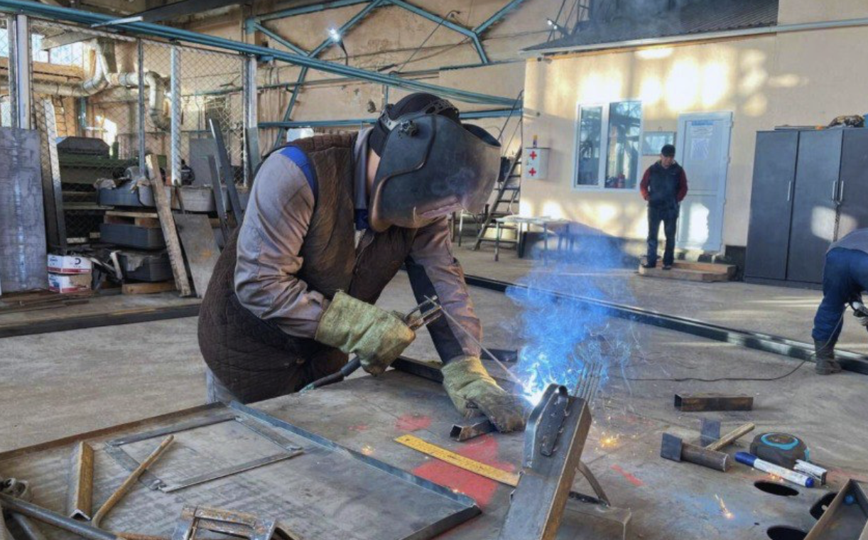 С начала года цех металлоконструкций Бишкекского ПЭС изготовил более 3 тысяч изделий