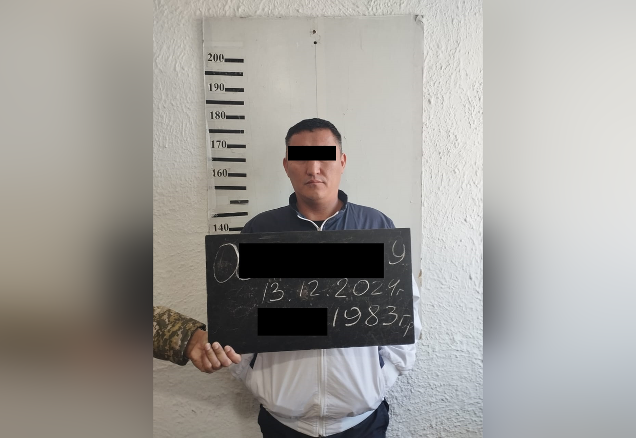 Помощник министра обороны КР задержан за взятку — торговал должностями