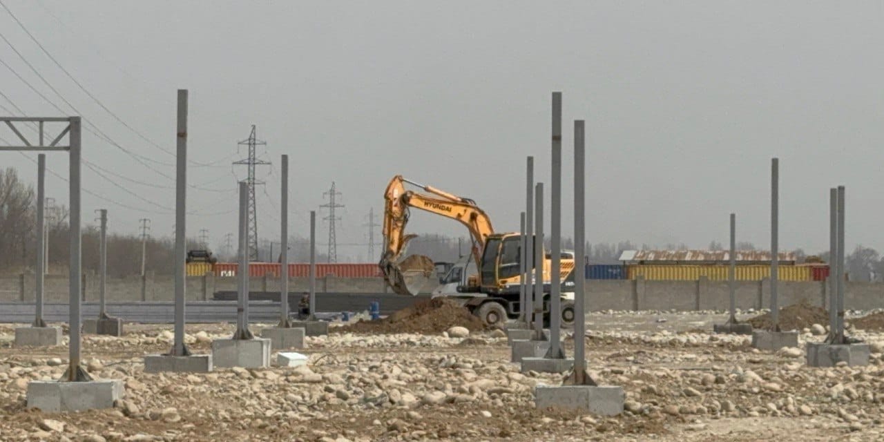 В Бишкеке строят современный скотный рынок и убойный цех за 175 млн сомов