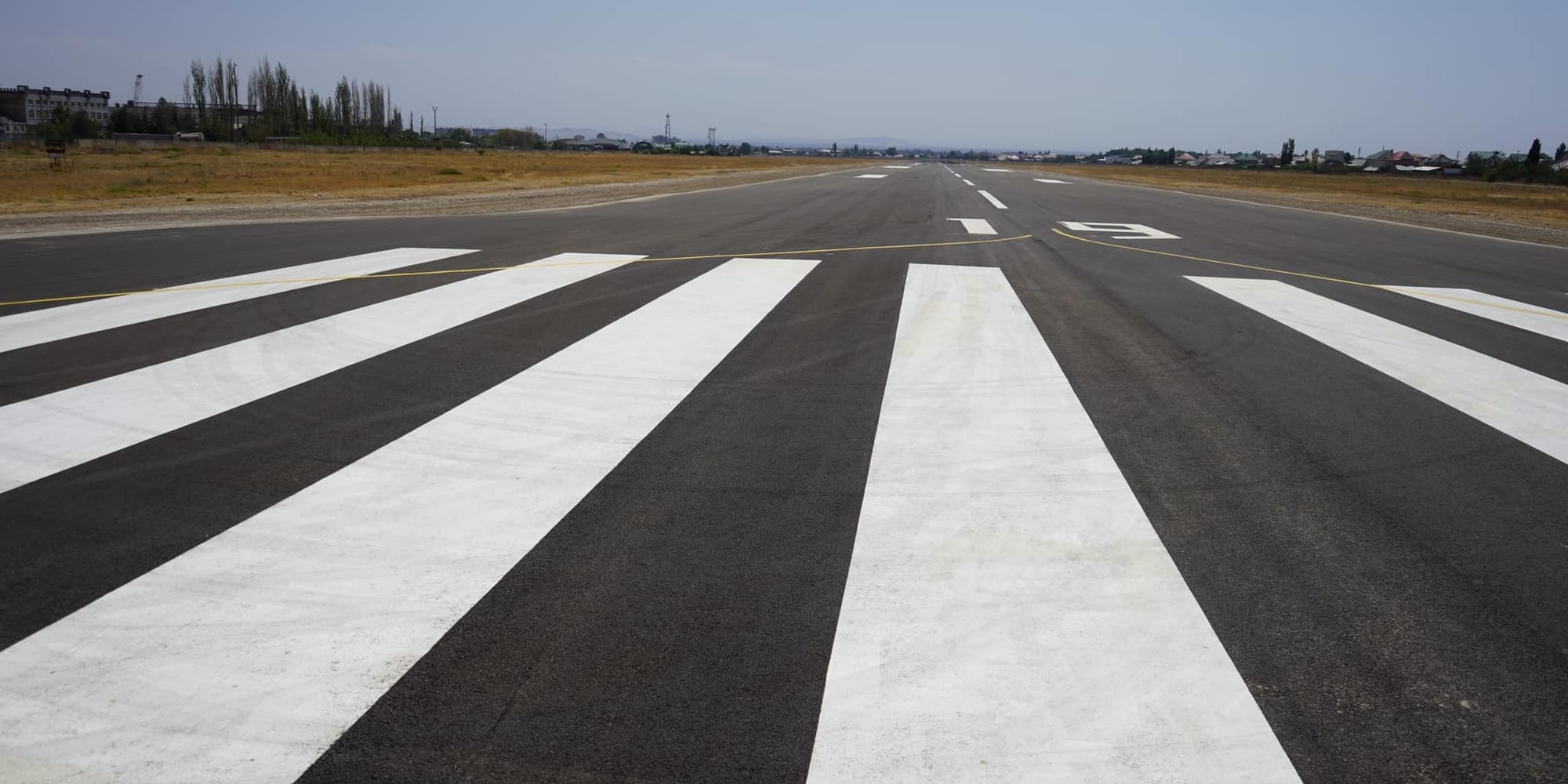 Ремонт взлетно-посадочной полосы в аэропорту «Манас» завершат в III квартале 2025 года