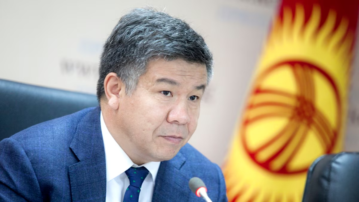 Налоговая служба КР не будет гоняться за нелегальными таксистами — Шыкмаматов