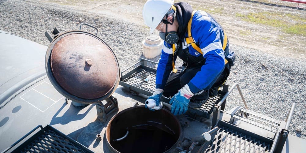 Маркировка топлива: за полгода в бюджет КР поступило на 3.3 млрд сомов больше