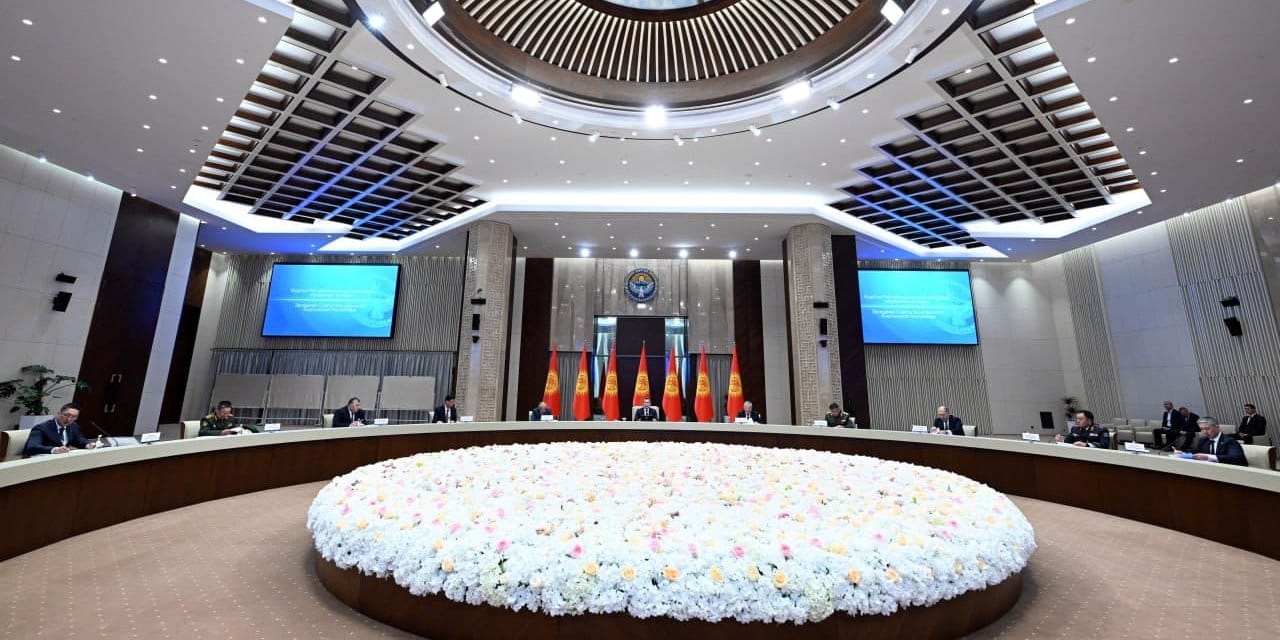  Заседание Совета безопасности. Фото: администрация президента КР.