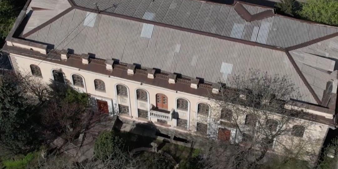 ГКНБ вернул государству историческое здание в центре Бишкека, проданное за 10.7 тысячи сомов 30 лет назад