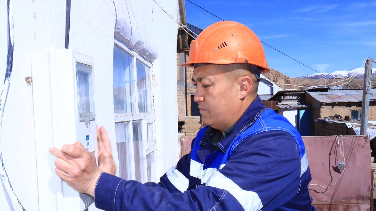 В Нарынской области установят более 37 тысяч умных счетчиков