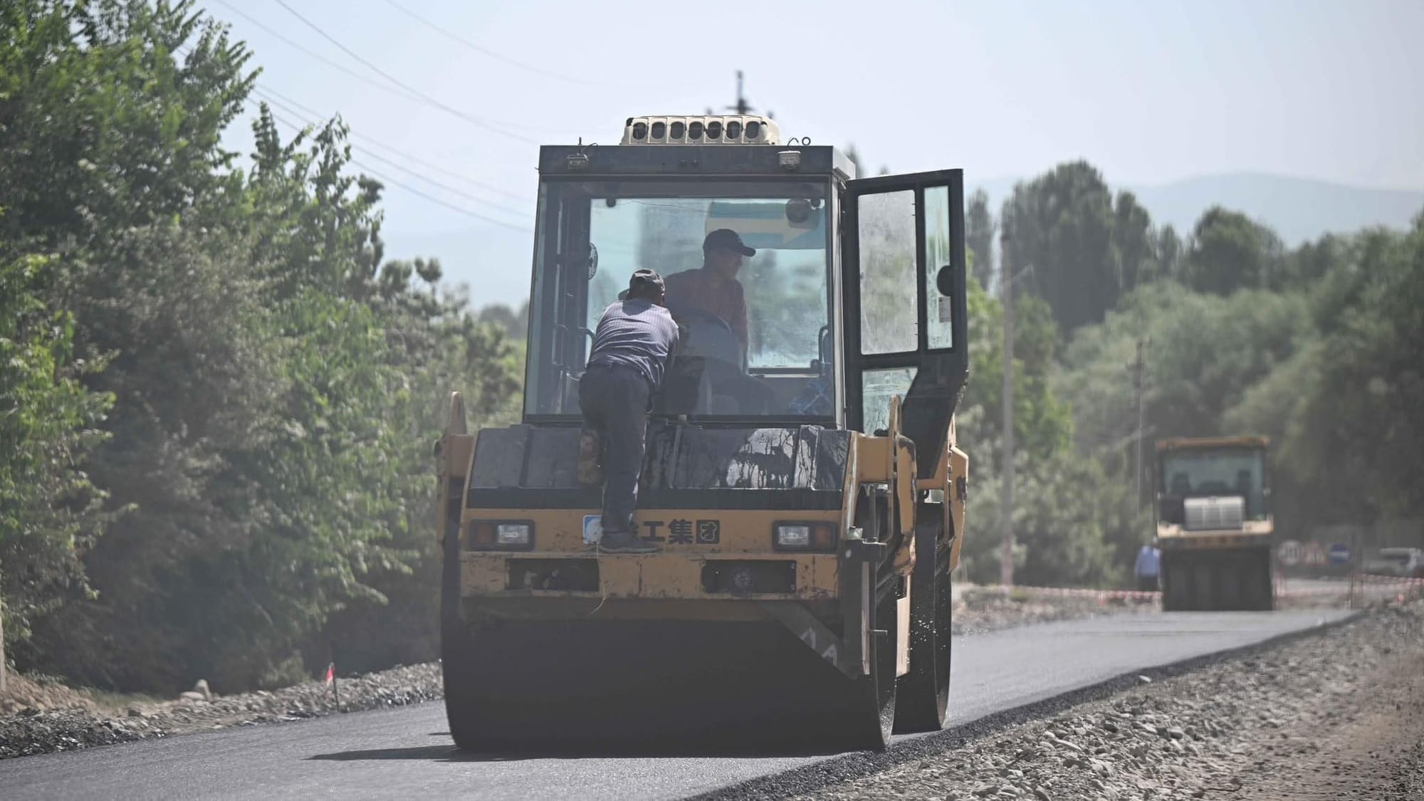 Касымалиев поручил завершить капремонт дороги Узген – Кара-Кулжа до конца 2025 года