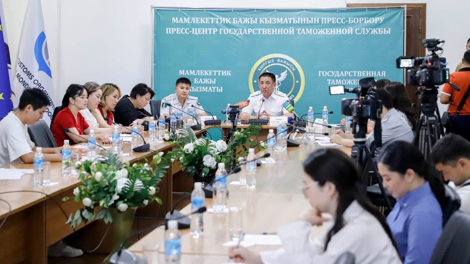 КПП Кыргызстана переведут на электронную очередь по примеру «Кызыл-Кии»