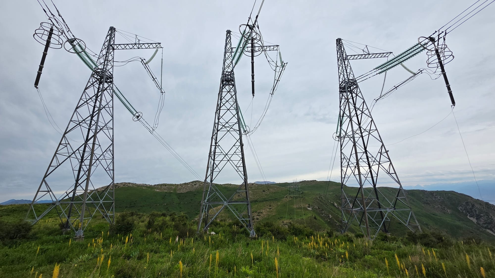 Высоковольтная линия «Токтогульская ГЭС – Тулебердиев» получила дополнительную защиту