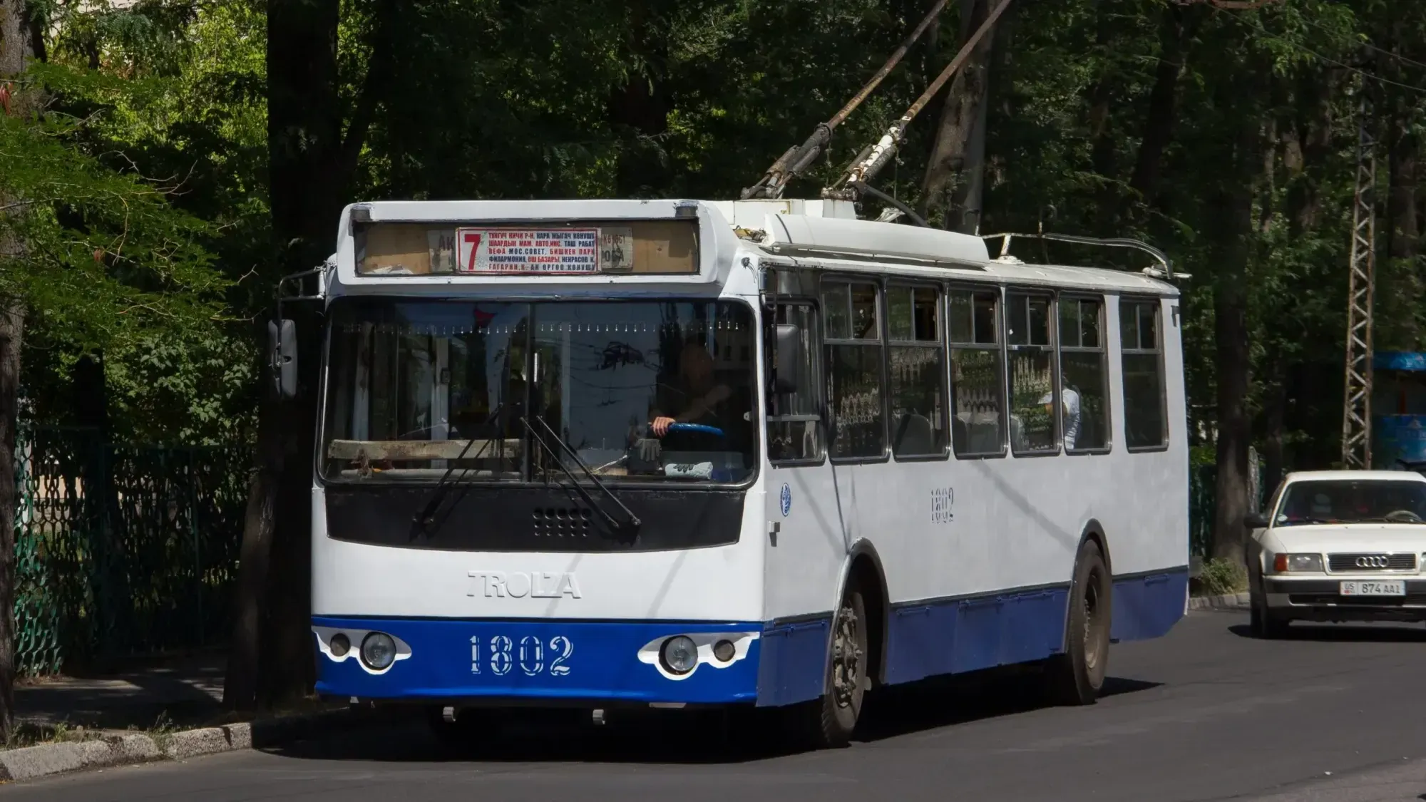 В Бишкеке не нашлось желающих переоборудовать троллейбусы в электробус за 4.5 млн сомов