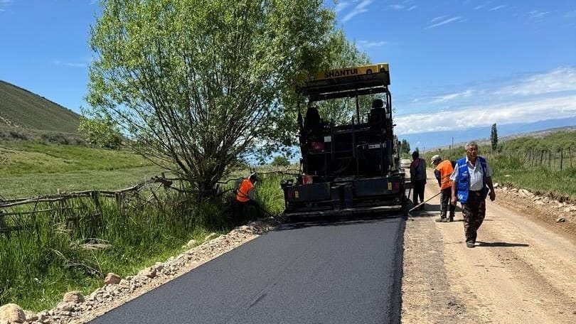 Внимание, водители! Начался ремонт части дороги в Джети-Огузском районе