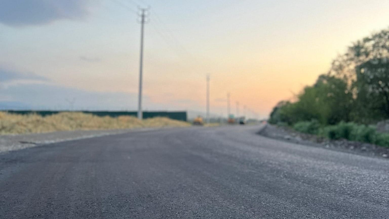 В Чуйской области ремонтируют дорогу Сокулук – Жыламыш – МТФ