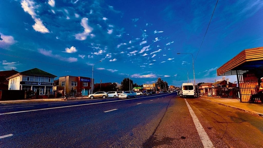 Отремонтированная дорога в Чолпон-Ате. Фото: Минтранс.