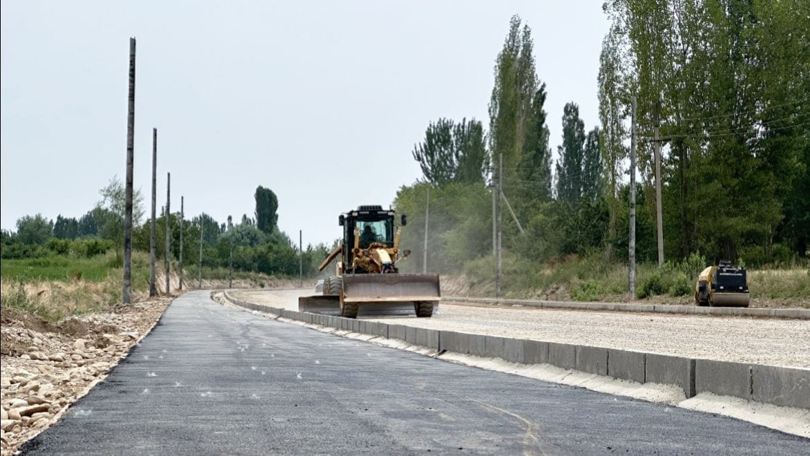 В Оше реконструируют улицу Шамшат