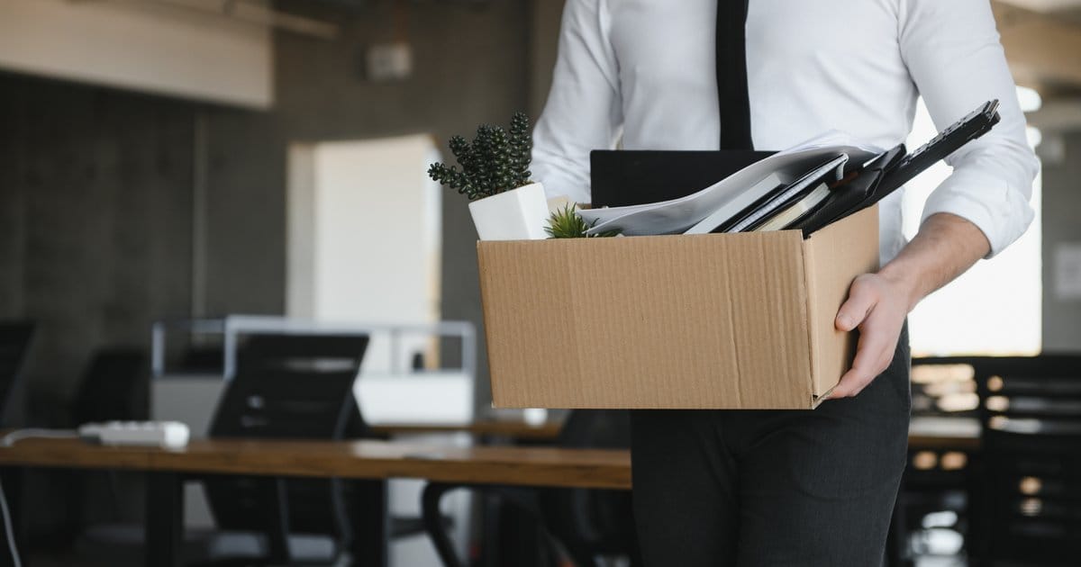 Сколько вам заплатят при сокращении или ликвидации компании — памятка от Минсоцтруда