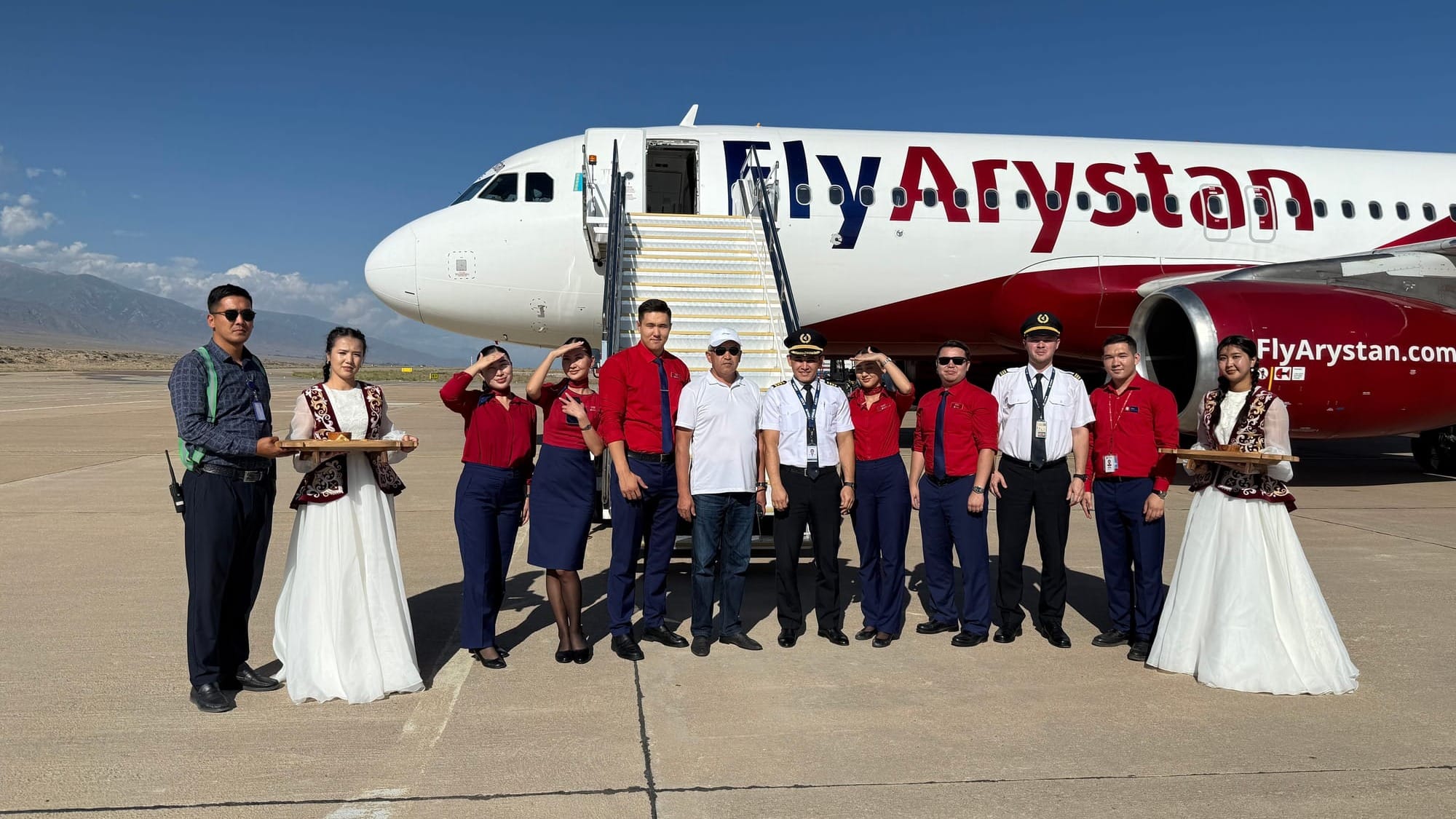 Всего 1 час полета: FlyArystan выполнил первый рейс из Алматы на Иссык-Куль