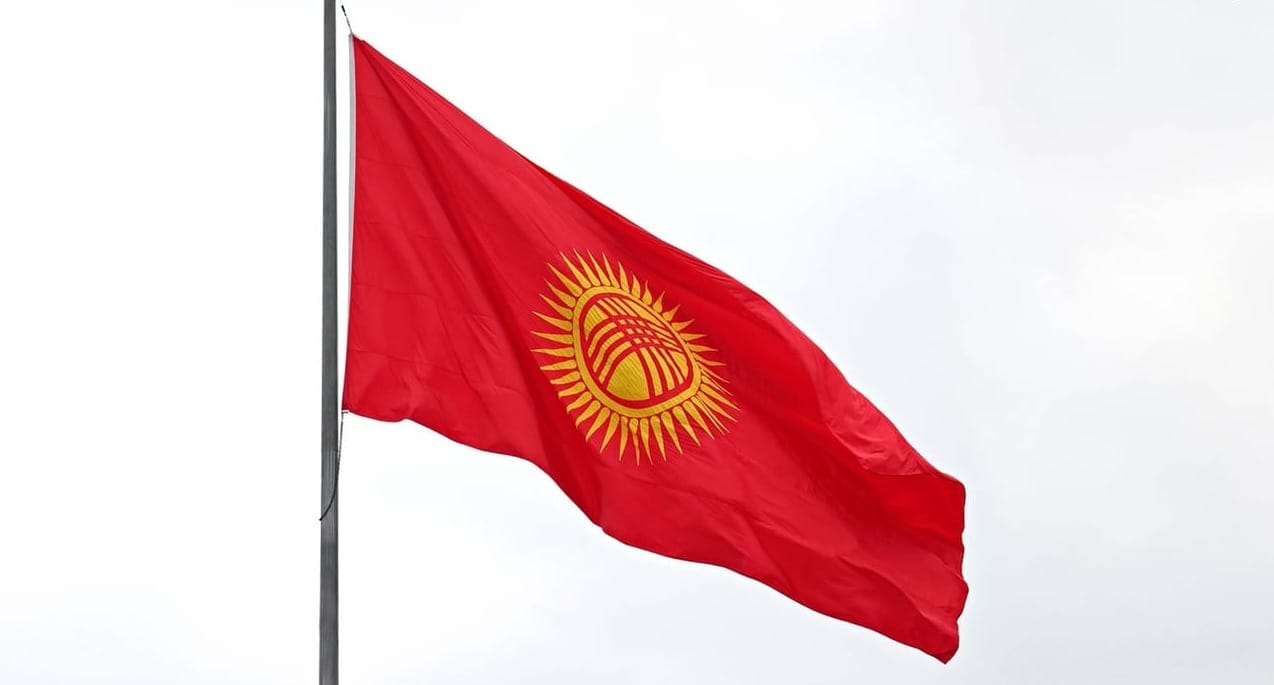 В КР усилили требования к госязыку во власти, образовании, бизнесе и медиа