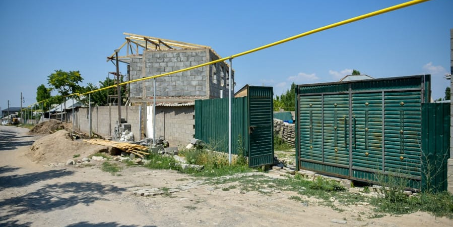 Уступок по самовольным постройкам больше не будет — Садыр Жапаров