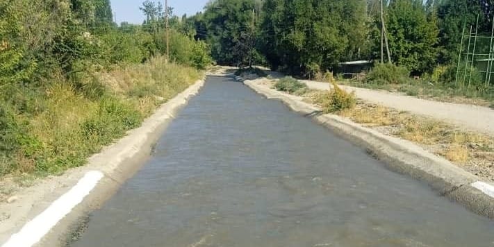В Таласской области ремонтируют каналы, обеспечивающие орошение более 5.3 тысяч га земель