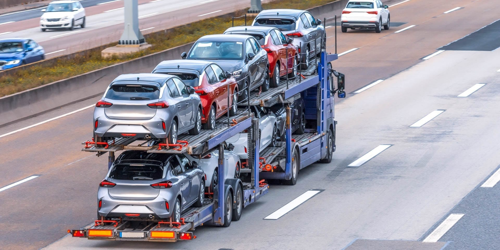 В Россию в августе ввезли 75 тысяч авто, из них 11.3% — из Кыргызстана