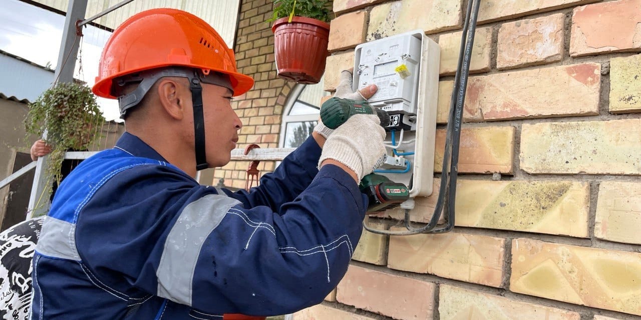 Энергетики подключили более 25 тысяч «умных» счетчиков в Таласской области