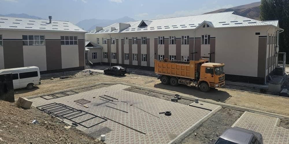 Строительство школы в с. Андагул. Фото: Минстрой.