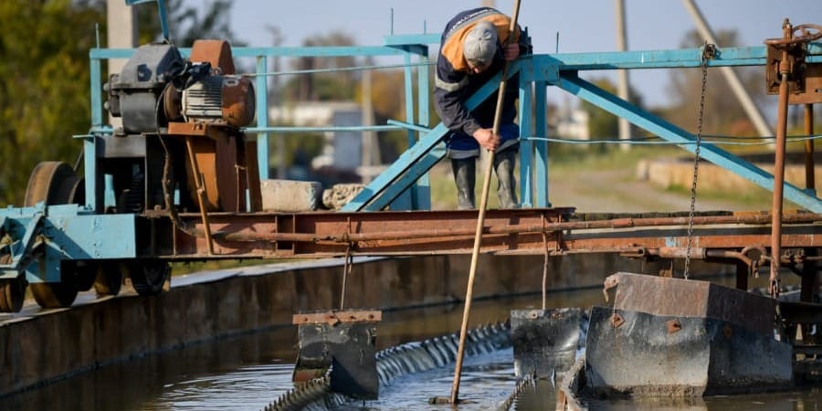 В Бишкеке за $56 млн модернизируют очистные сооружения, построенные в 1970-х годах