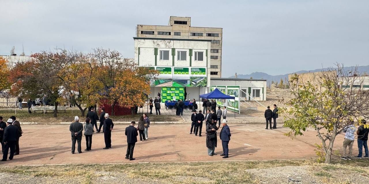 В Кемине запущен птицеводческий комплекс «Агро Куш» мощностью 15 тысяч тонн мяса в год