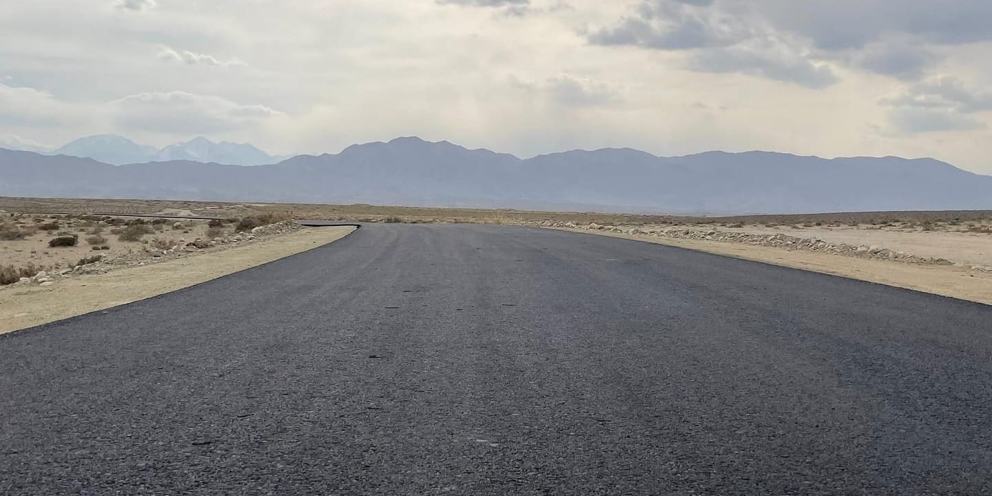 На Иссык-Куле заасфальтировали 4 км дороги Бар-Булак – Жылуу-Суу