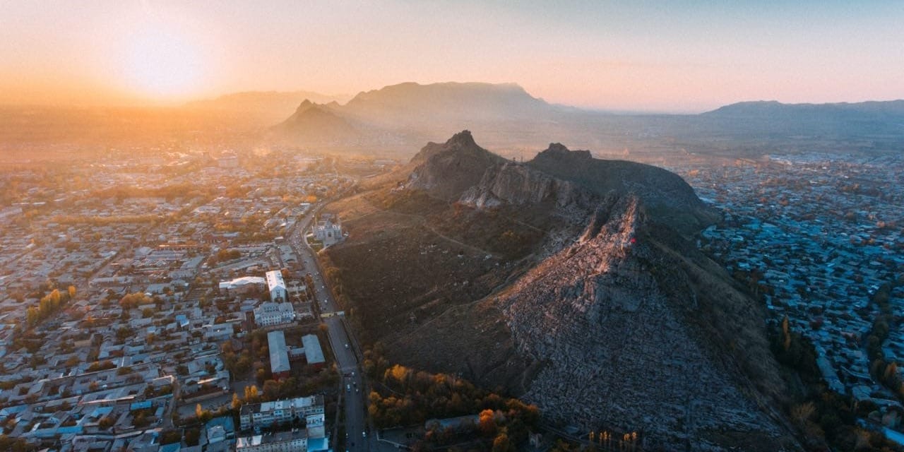 В Ошской области 2.4 га сельхозземель вернули государству – их незаконно передали 589 гражданам