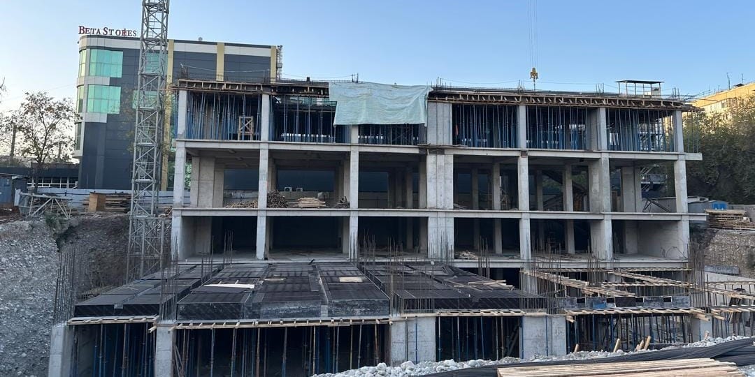 Пожар на стройке в Бишкеке: «Маэстро Кей Джи» оштрафовали на 200 тысяч сомов