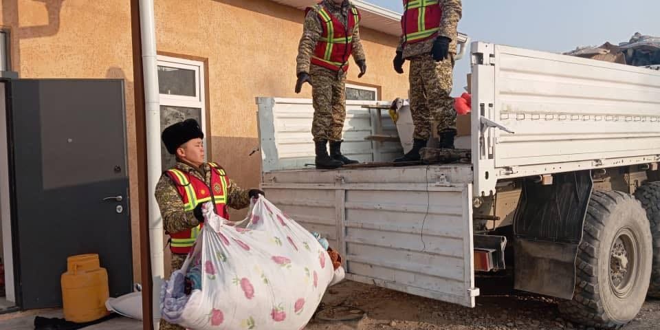 Жители приграничных сел Лейлекского района переезжают в новые дома, построенные государством