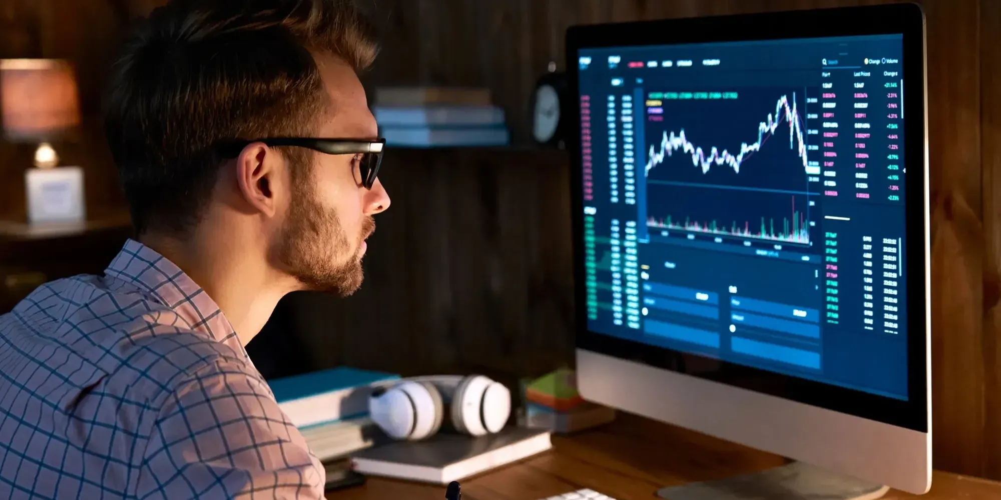 В Налоговой напомнили, как легально торговать акциями на биржах