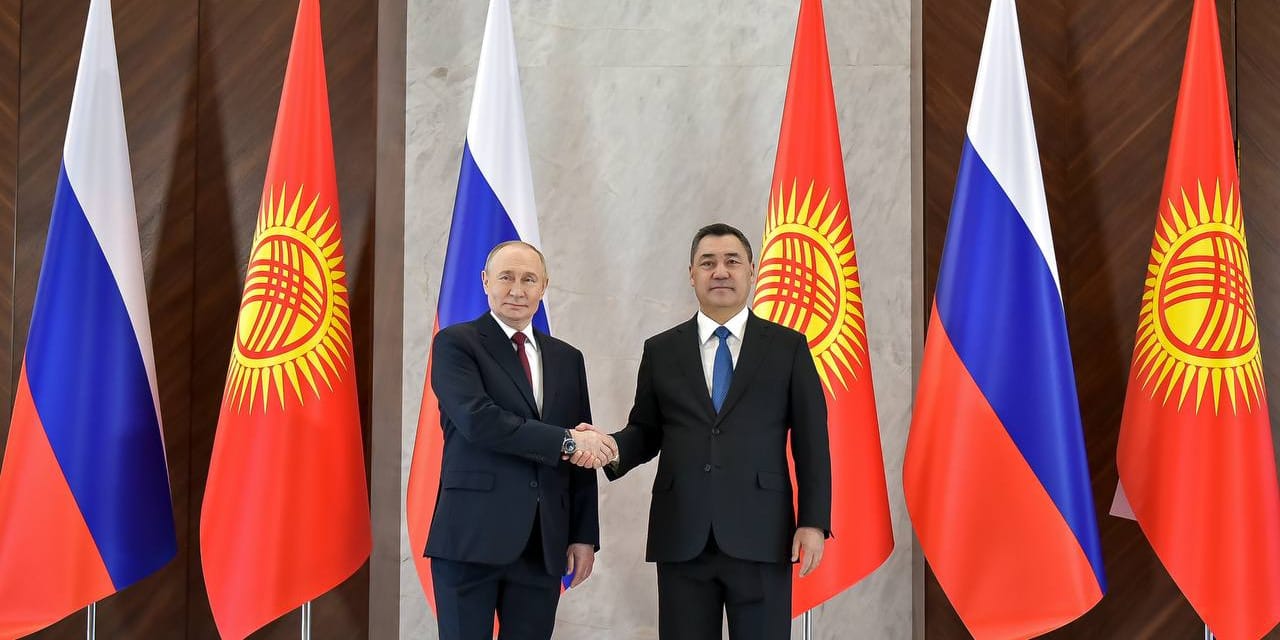 Миграция, образование, здравоохранение: о чем договорились Жапаров и Путин