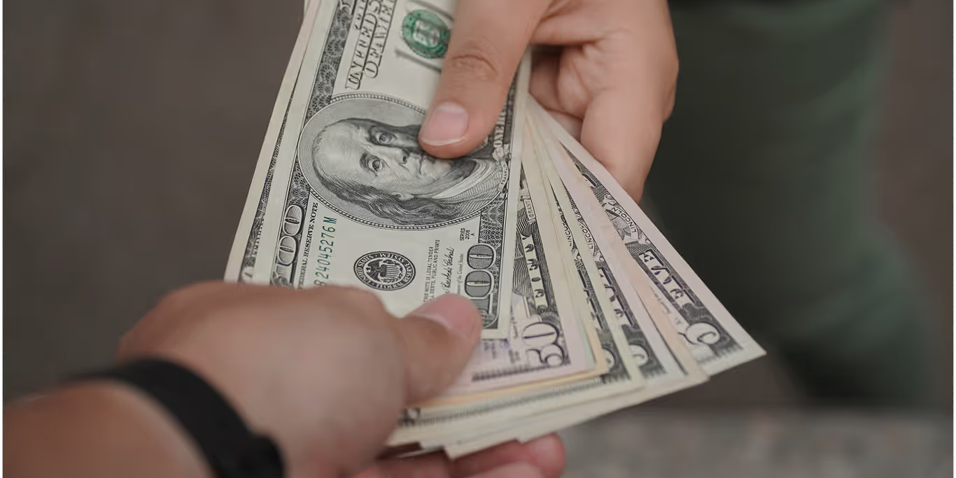 Нацбанк оштрафовал обменное бюро в Таласе на 55 тысяч сомов