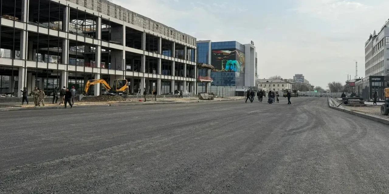 Проспект Чуй по-прежнему закрыт: застройщик Old Bishkek в очередной раз нарушил график