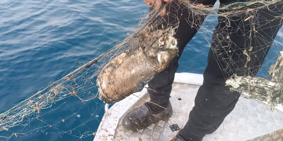 На Иссык-Куле изъяли 300 метров синтетических сетей