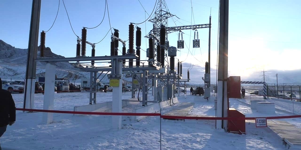 В Баткене запустили подстанцию «Суу-Башы» за 55.7 млн сомов