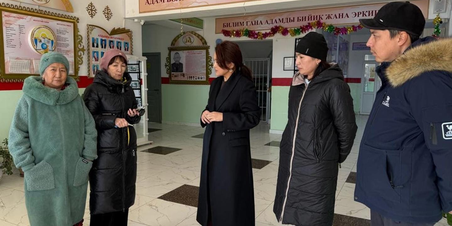 Проблемы с водой и долгострои: о чем жители Иссык-Куля рассказали депутату