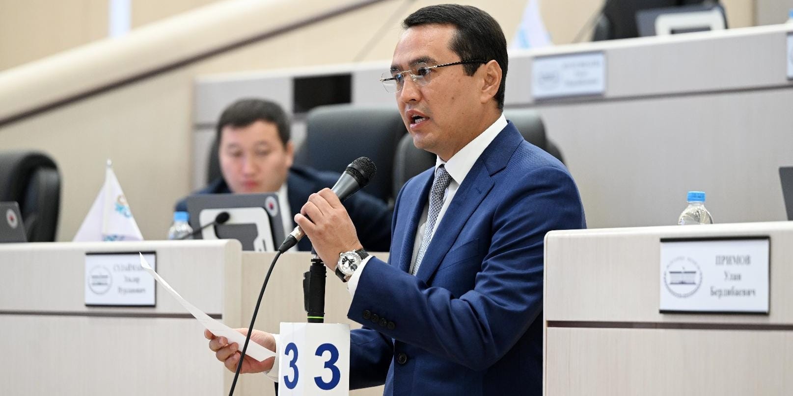 Сотрудникам ЕЭК и бывшим политическим служащим упростили вход в кадровый резерв КР