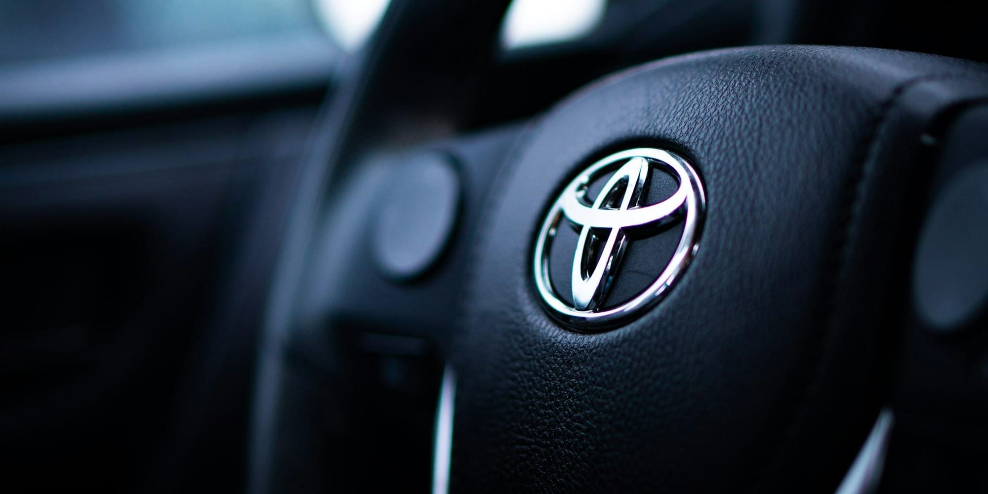 Почти половина новых Toyota и 60% Volkswagen попали в РФ через Кыргызстан