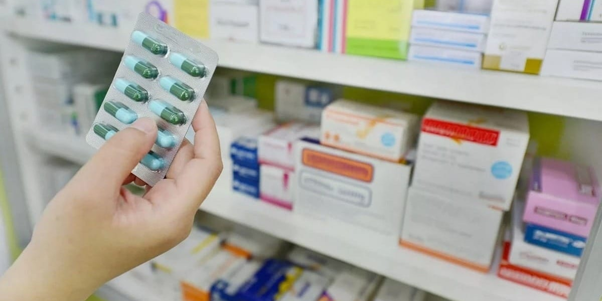 ФОМС возместил аптекам 409.7 млн сомов за льготные лекарства