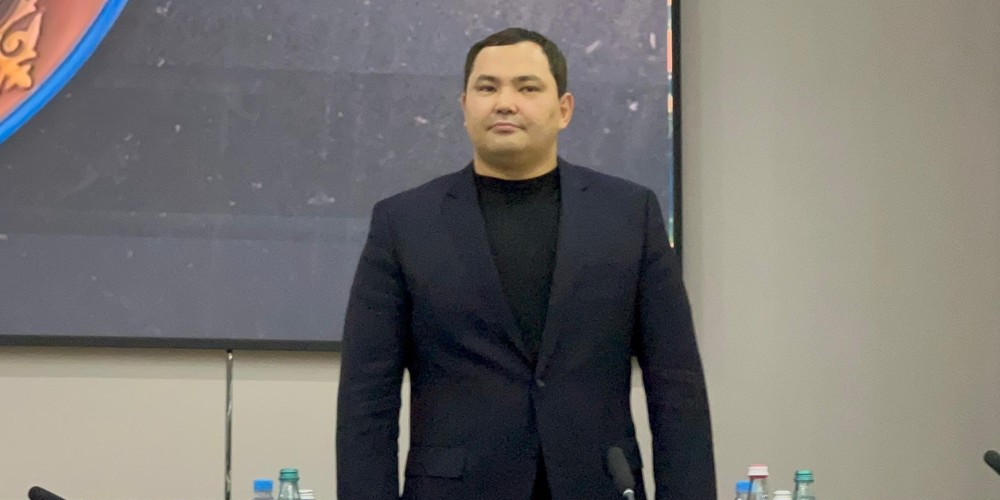 Снят с должности глава ГУ ГКНБ по Ошу и Ошской области Салмоорбек Джумабеков