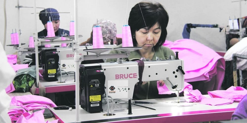 Экономике Кыргызстана нужны швеи и повара, пока молодежь выбирает IT