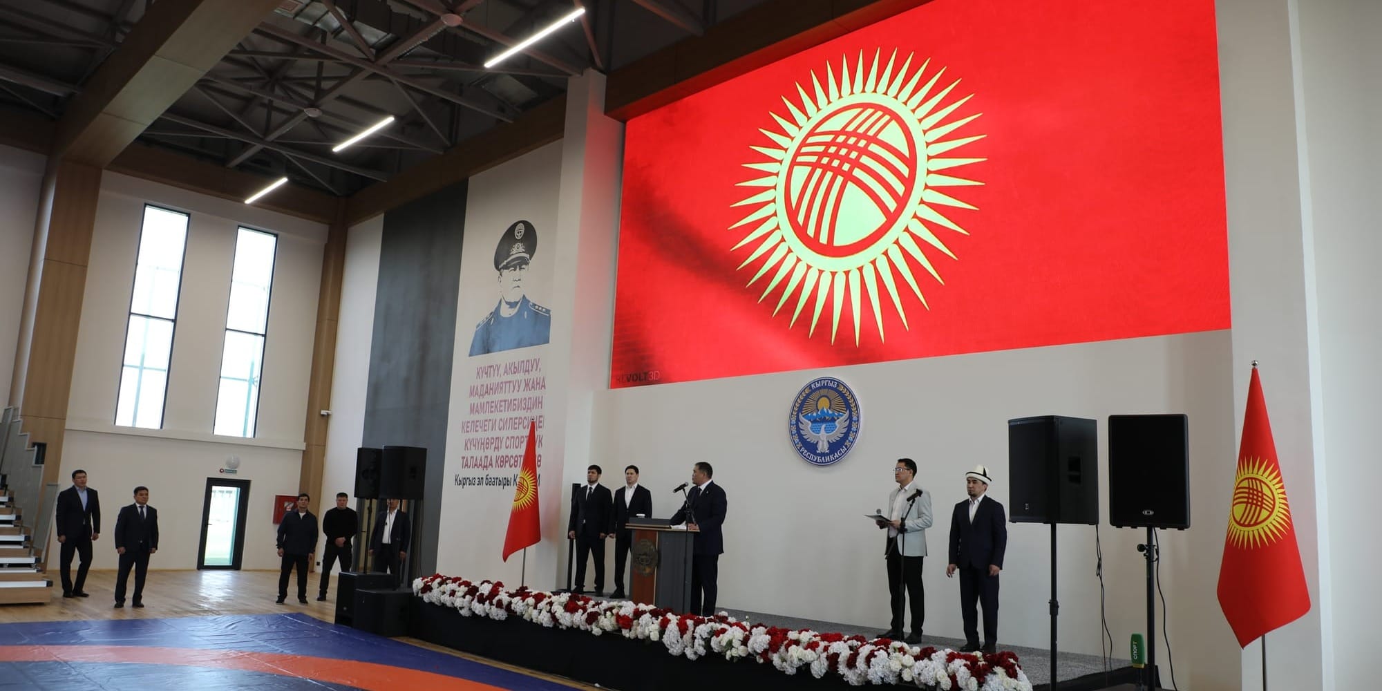 В Бишкеке открыли обновленный спорткомплекс с общежитием — на церемонию приехал Ташиев