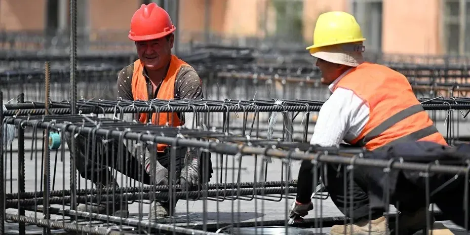 Где работают, когда женятся и чем «рулят» мужчины КР — обзор Нацстаткома